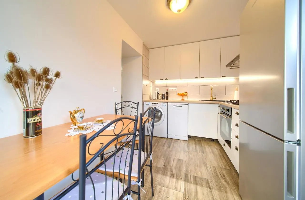 Retro Apartment Vrbnik  Croazia