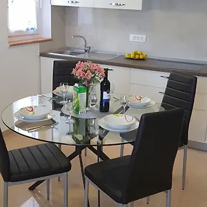 Ana Apartment